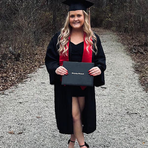 Meet your Posher, Caitlyn